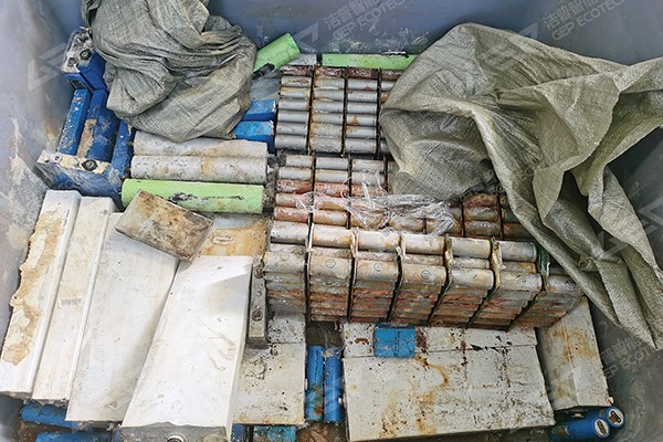 Lítium-akkumulátor