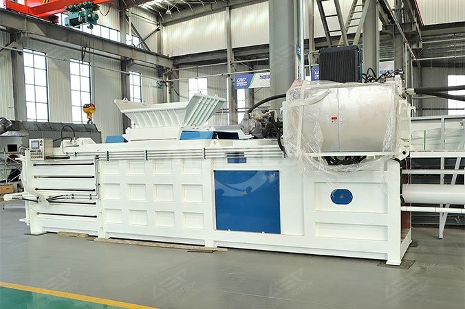 Hidraulikus bálázó